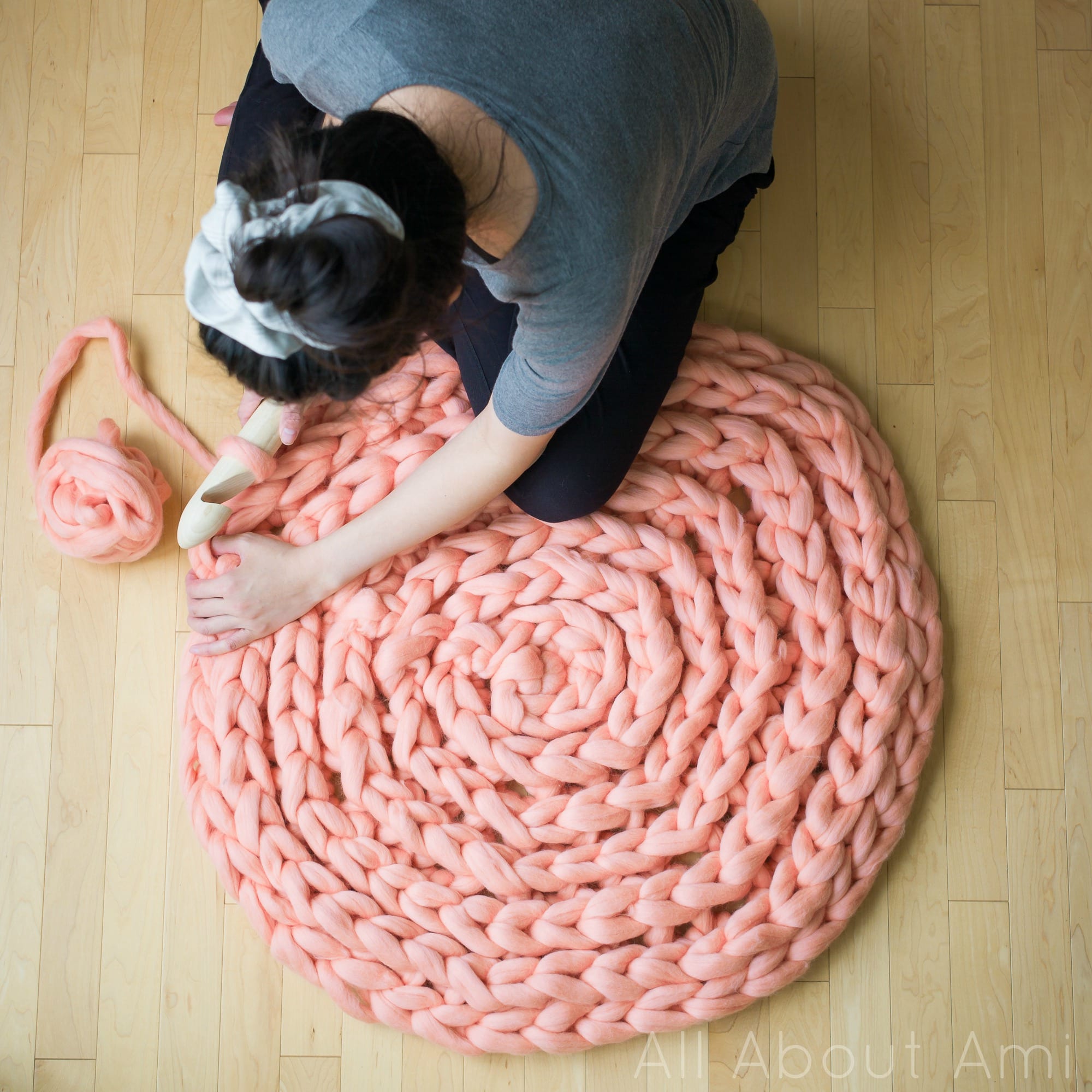 Crochet Rug Pattern, Round Crochet Carpet Pattern, Big Scale