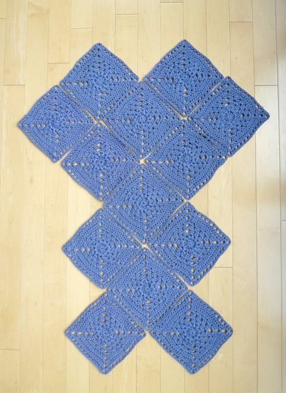 Easy Free Crochet Granny Square Bag Pattern | Jewels and Jones