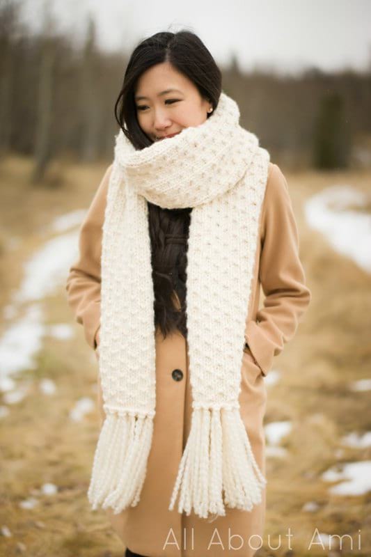 Amaziya garments scarf made of soft, smooth and cool cotton. The desing is  self- made coith colour in white.